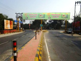 Gantry-Mathura Road,Vrindavan