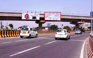 Hoarding - DLF QE, Gurgaon