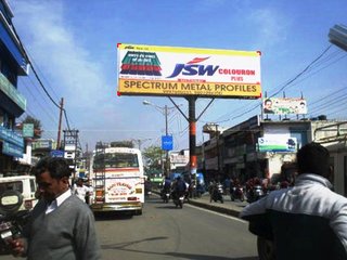 Unipole-Main Market,Vikas Nagar