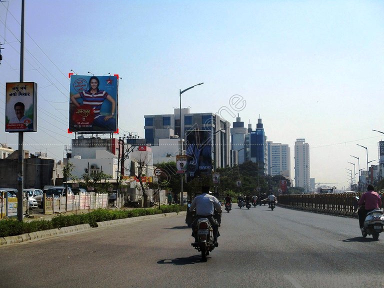 Billboard in Ring Road,Rajkot at 150 ring Road - Towards Madvi Ch|10xmt